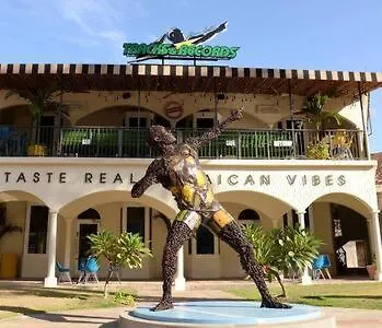 Hospitality Expert Jagger - Tour Pool Bar Beach Montego Bay 0*,  Jamaïque